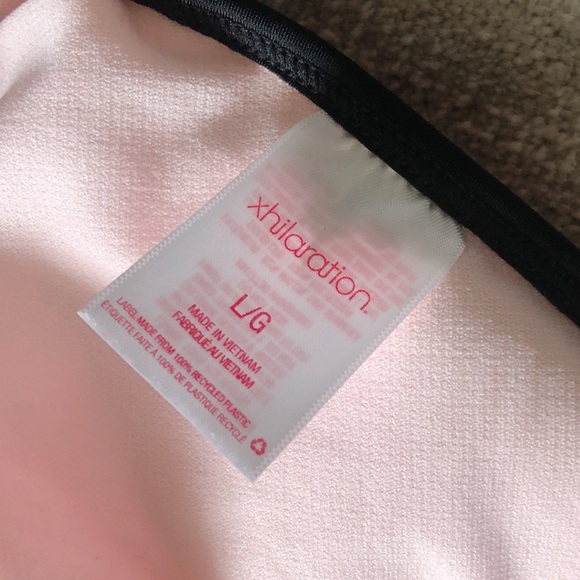 XHILARATION | Two-Toned Pink Triangle Bikini Top - Picture 4 of 5